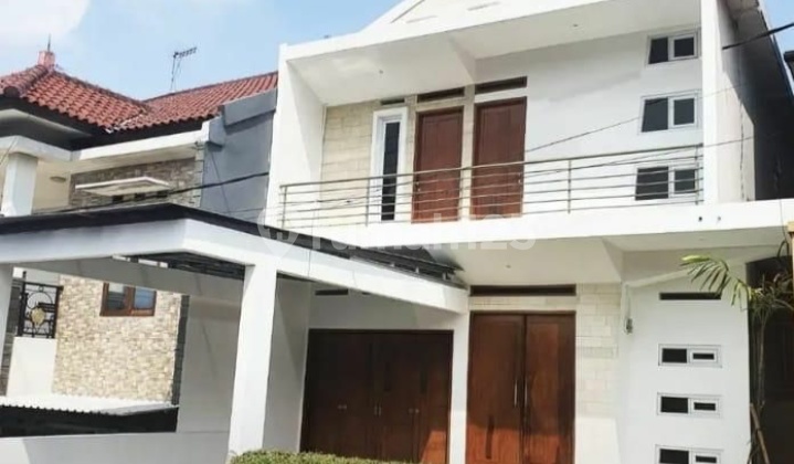 Di Jual Rumah Bangunan Bagus Terawat Lokasi Arcamanik