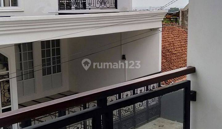 Segera Miliki Rumah Cantik Dan Gress Full Furnish Lokasi Cigadung  2