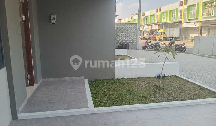Di Jual Rumah Bangunan Baru Dua Lantai Lokasi Komplek Cuwastra 2