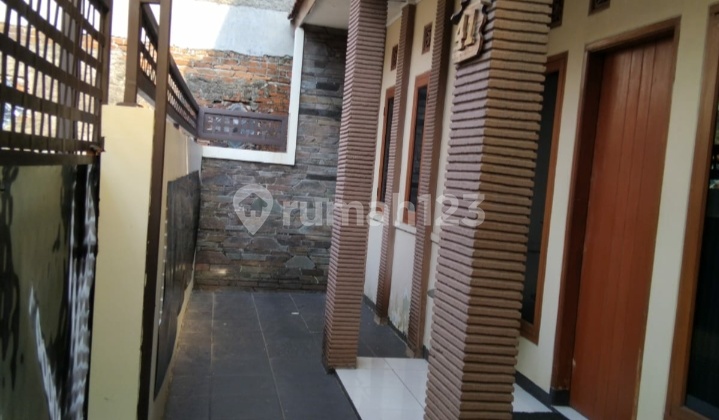 For Sale, Well-Maintained House Building in Kiara Sari, Buah Batu, Bandung