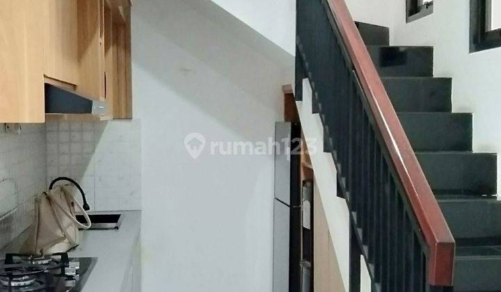 Rumah Dijual Bonus Furnished Lokasi Cigadung  2