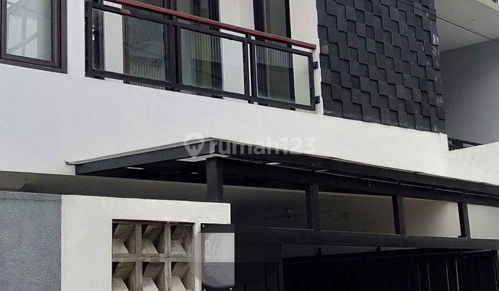 Rumah Dijual Bonus Furnished Lokasi Cigadung  2