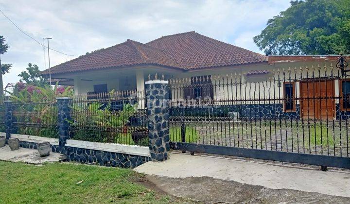 Rumah Luas Asri Strategis di Area Pahlawan Surapati Bandung 1