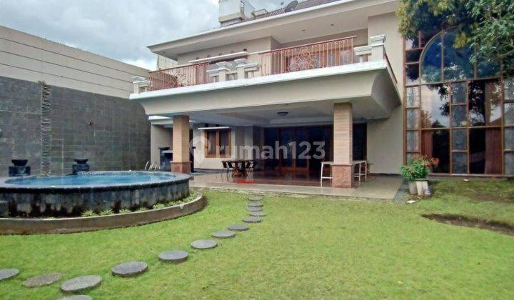 Rumah Mewah Plus Kolam Renang di Setiabudi Regency 2