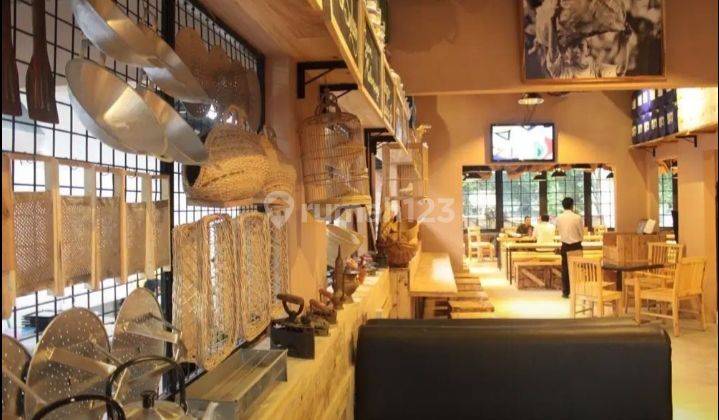 Rumah Cocok Untuk Cafe restaurant Dekat Gedung Sate 2