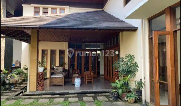 Rumah Asri Strategis di Mainroad Dago, Bandung 1