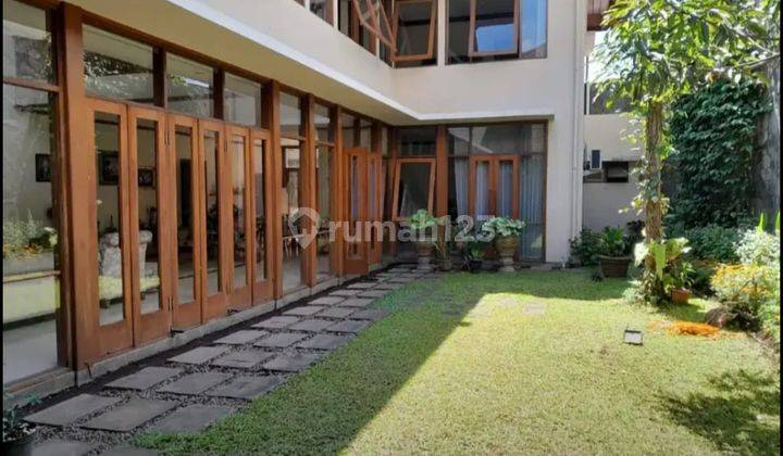 Rumah Asri Strategis di Mainroad Dago, Bandung 2