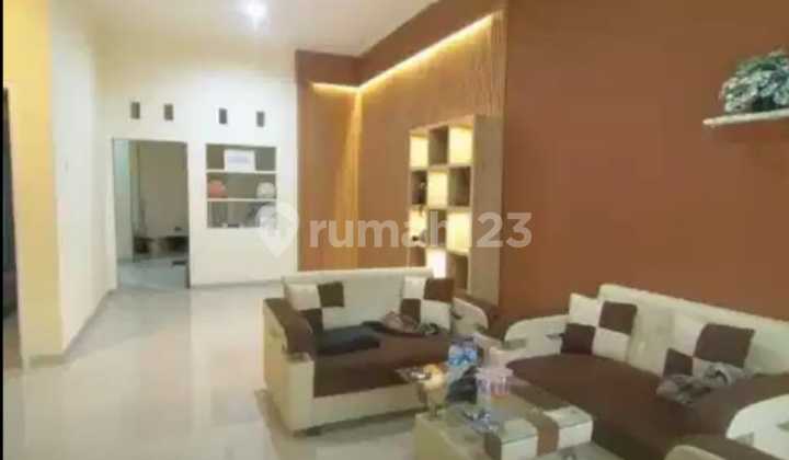 Just Bring Your Luggage, a Fully Furnished House Ready to Live in at Arcamanik 2