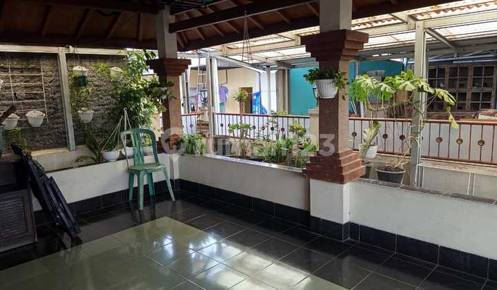 Rumah 3 Lantai Semi Furnished Siap Huni Dekat Borma Cikutra