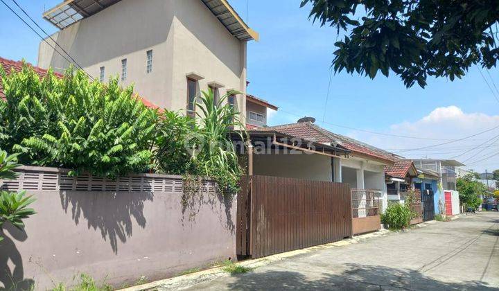 Rumah Murah Bagus Full Furnished di Taman Kopo Indah 2 1