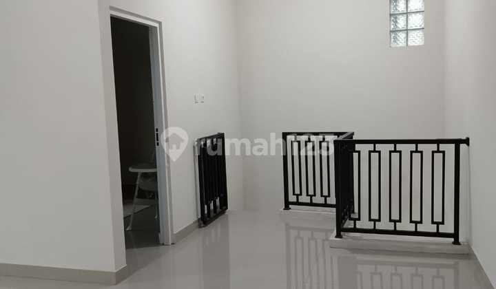 Rumah Baru Minimalis Komplek Dosen Unpad 2 di Gama, Cigadung 2