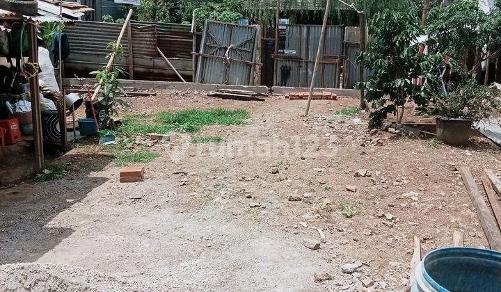 Land in a Strategic Location Near Shopping Centers, Education, Health, and Business Hubs