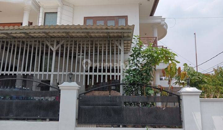 Rumah 2 Lantai, Bagus, Unfurnished, Shm, Daerah Kuliner Bintaro, Dekat Gerbang Toll Dan Stasiun Mrt, di Jl. Kesehatan Bintaro Dki, Jakarta Selatan. 2