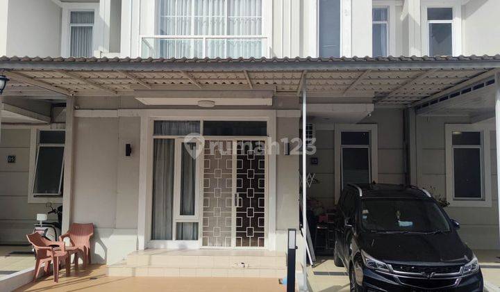 Rumah 2 Lantai, Bagus Rapih,dijual Dibawah Pasar, Siap Huni , Furnished, Dekat Toll Gate, Dekat Sekolah, Dekat Pasar, di Cluster Grandura Lavon City, Suvarna Sutera, Tangerang. 1