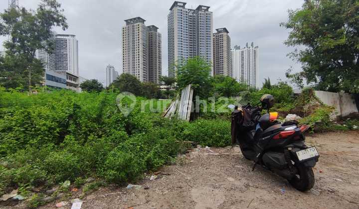 Lahan Industry, SHM, Parkiran Truck Container, Hook Hadap 3 Arah Utara, Barat, dan Selatan, Dekat Toll Gate Tanjung Periok, di Sunter..