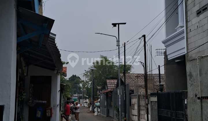Lahan dengan Rumah Kontrakan Kelas Bawah, bisa Dilalui Truck Material, Dekat Sekolah Ricchi, Dekat Akses Transjakarta., di Pondok Aren, Tangerang Selatan. Lahan dengan Rumah Kontrakan Kelas Bawah, bisa Dilalui Truck Material, Dekat Sekolah Ricchi, Dekat Akses Transjakarta., di Pondok Aren, Tangerang Selatan.