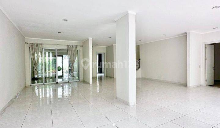 Rumah Siap Huni, 2 Lantai, Bagus, Unfurnished, Shm, di De Park, Bsd, Tangerang Selatan  2