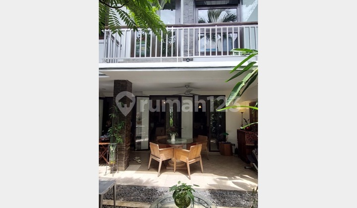 Rumah Siap Huni, 2 Lntai, SHM, Dalam Taman Sejuk, Mudah Diakses, Dalam Ligkup Central Business District Bintaro. Tangerang Selatan.