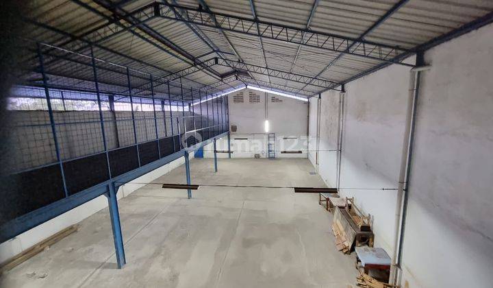 Gudang siap pakai, husen sastranegara 1