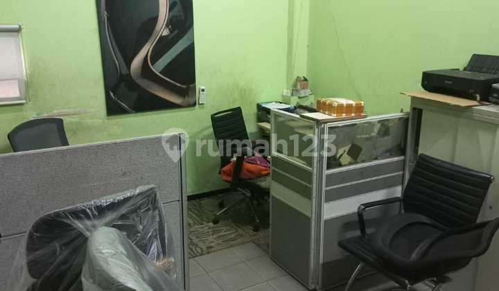 Gudang Jababeka siap pakaiannya 5