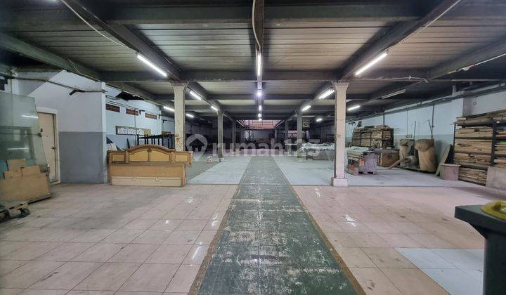 Gudang siap pakai husein Sastranegara 1