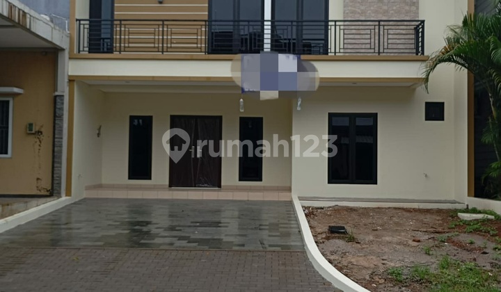 Rumah Dua Lantai Bagus di Kota Wisata Rumah Dua Lantai Bagus di Kota Wisata