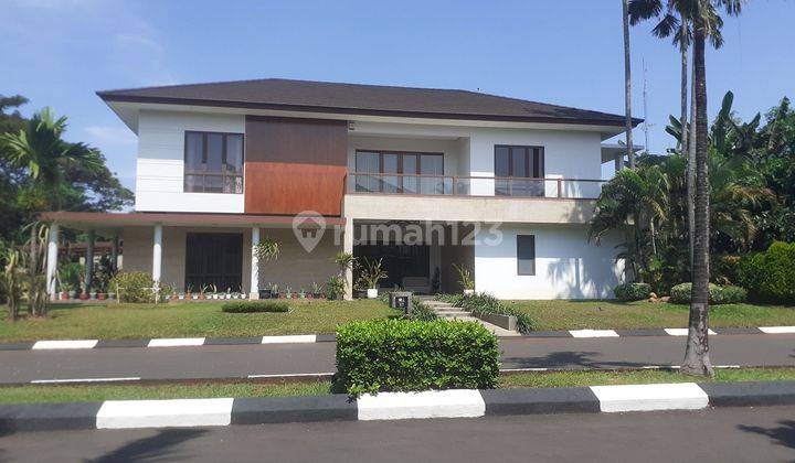 Rumah 2 lantai bagus dan mewah 2