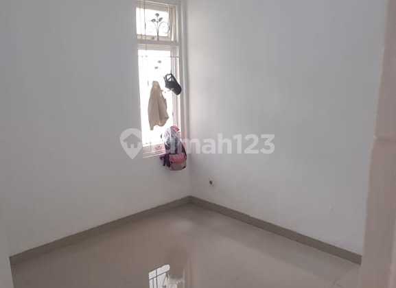 Rumah Dua Lantai Siap Huni 2