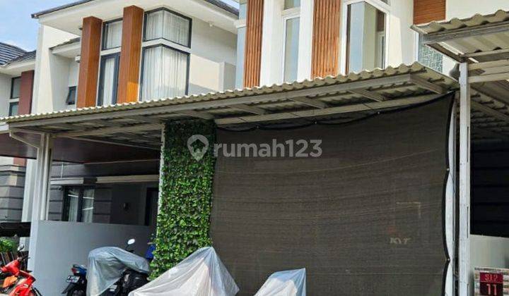 Rumah Dua Lantai Bagus 2