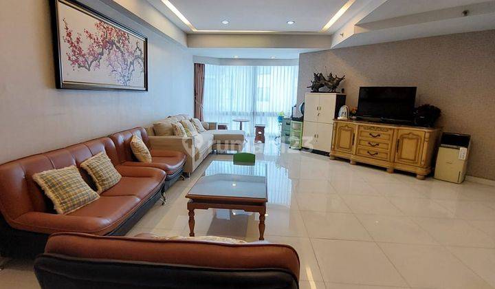 Dijual Pool Dan Garden View di Taman Anggrek Condominium 1