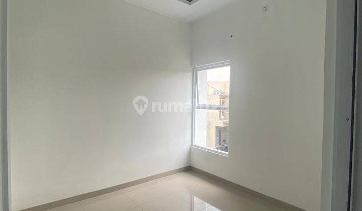 Rumah  Minicluster 2 Lantai Di Swasemba Barat