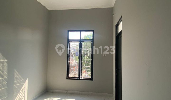 kamar tidur rumah 2 lantai di swasembada
