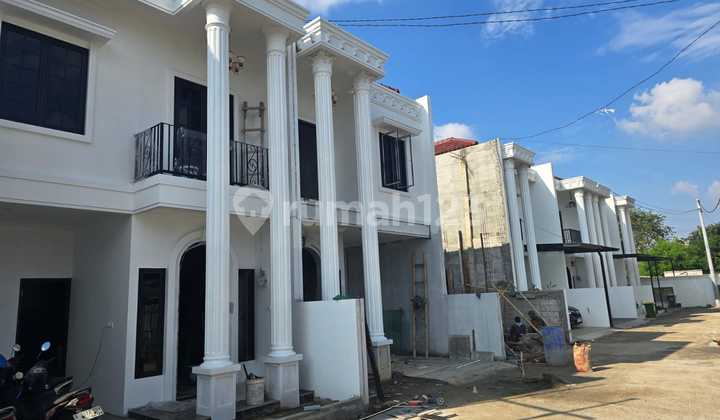 Rumah 2 Lantai Lokasi Strategis Pondok Bambu Jakarta Timur  2