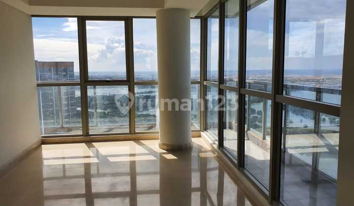 Dijual Apartemen Gold Coast Hoek 135 M2 View Bagus