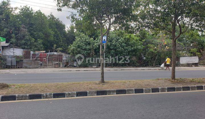 tanah lokasi strategis di pingir jalan dasan cermen 2