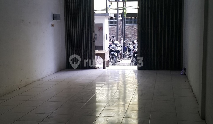 For Rent Fast Shophouse Area Mangga Dua Good for Office 2