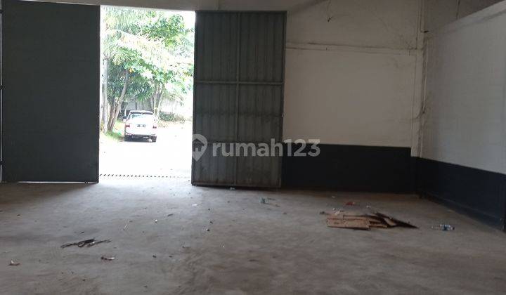 Gudang di Jl.Roda pembangunan Nanggewer.. 12