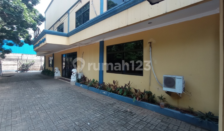 Factory/Warehouse for Rent 2,100 M2 Sentul Ready to Use Factory/Warehouse for Rent 2,100 M2 Sentul Ready to Use