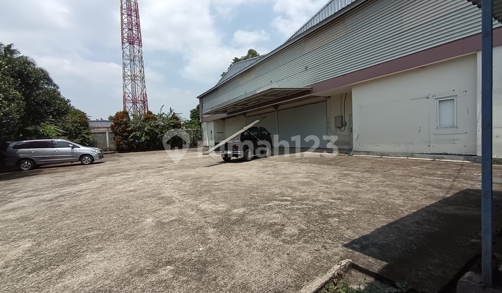 For Rent / Warehouse 2,000/1,200 M2 Sentul 5 Toll Exit Circuit For Rent / Warehouse 2,000/1,200 M2 Sentul 5 Toll Exit Circuit