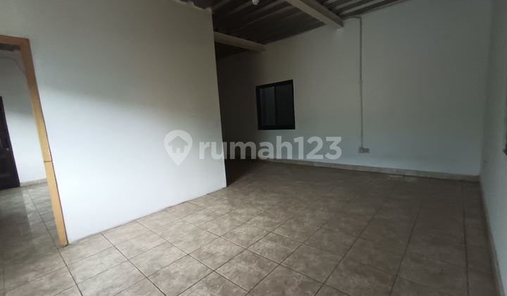 Warehouse for Rent 1,100 M2 Citereup Ready to Use Toll Access Warehouse for Rent 1,100 M2 Citereup Ready to Use Toll Access