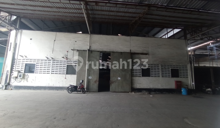 Warehouse Factory for Rent Sentul 2,200 M2 IMB Factory Ready to Use Warehouse Factory for Rent Sentul 2,200 M2 IMB Factory Ready to Use