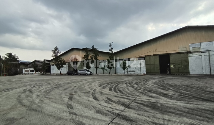 Gudang Sewa Vtx Citereup Lb:9.417 M2 Siap Pakai Akses Kontainer Gudang Sewa Vtx Citereup Lb:9.417 M2 Siap Pakai Akses Kontainer