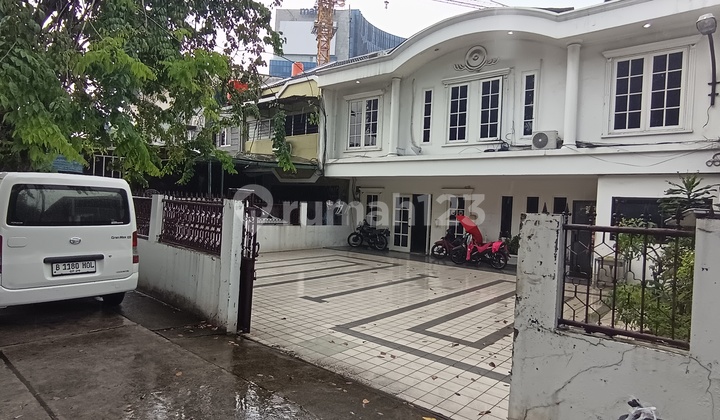 For Rent: Daily Office Ready to Use Near West Jakarta Police Station.