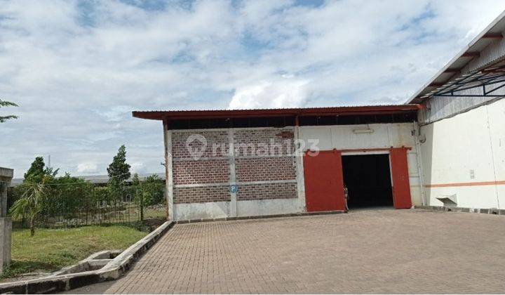 Gudang Sewa Maroon LB=1.900 M2 Depok Siap Pakai 1