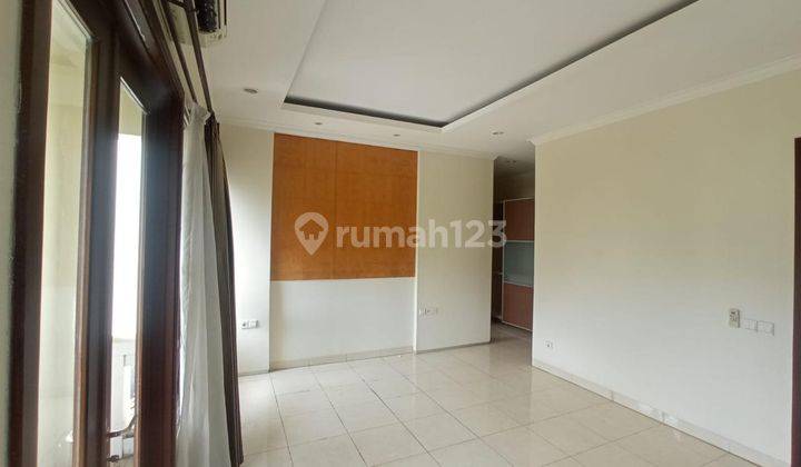 Dijual Rumah Cantik Furnished di Cluster Banyan The Green Bsd City 2