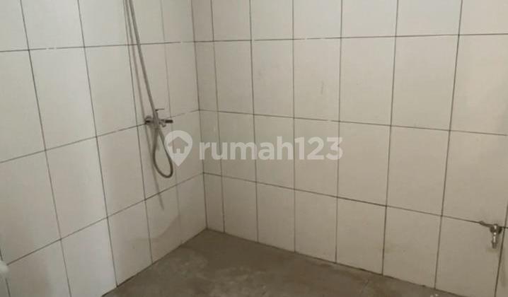 For Sale Ready-to-Occupy House in Emerald Cluster, Jelupang, South Tangerang 2