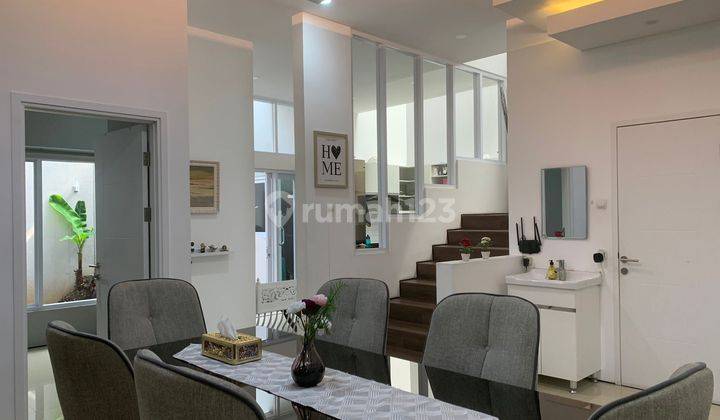 Rumah Full Furnished Minimalis Modern di Setraduta Bandung 1