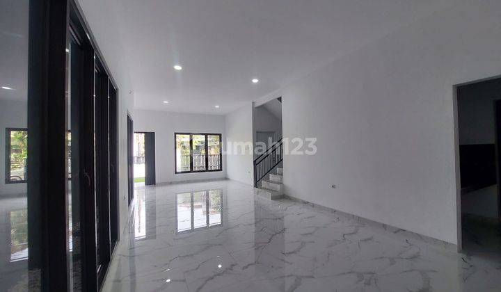 RUMAH BARU 5 KAMAR DESIGN MODERN DLM PERUMAHAN NYAMAN DI PD GEDE