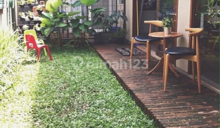 RUMAH MODERN ASRI 3 LANTAI 5 KAMAR DALAM CLUSTER DI PURIGADING 3