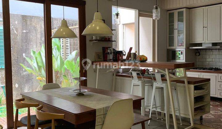 RUMAH MODERN ASRI 3 LANTAI 5 KAMAR DALAM CLUSTER DI PURIGADING 4